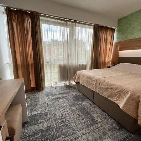 Hotel Brkic Sarajevo Airport - Free Parking Экстерьер фото