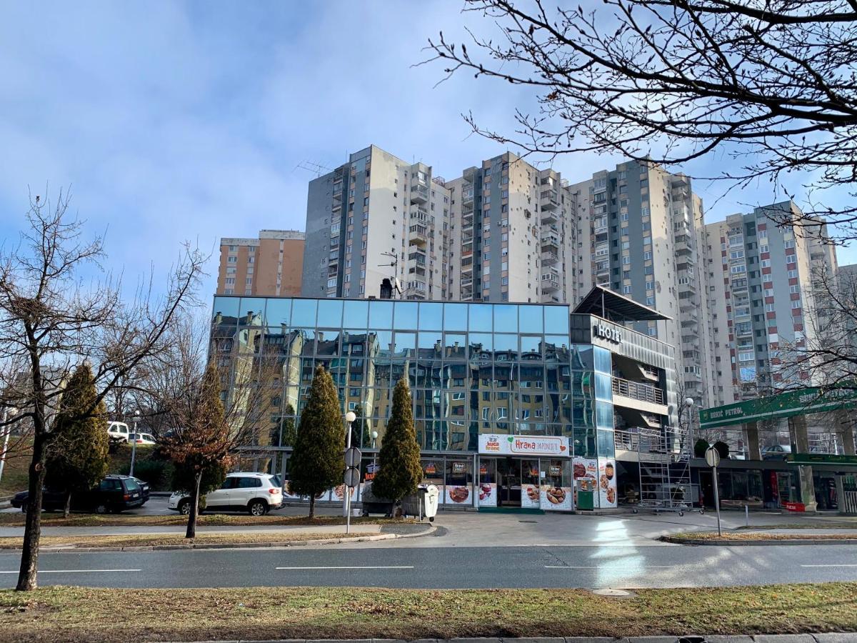 Hotel Brkic Sarajevo Airport - Free Parking Экстерьер фото