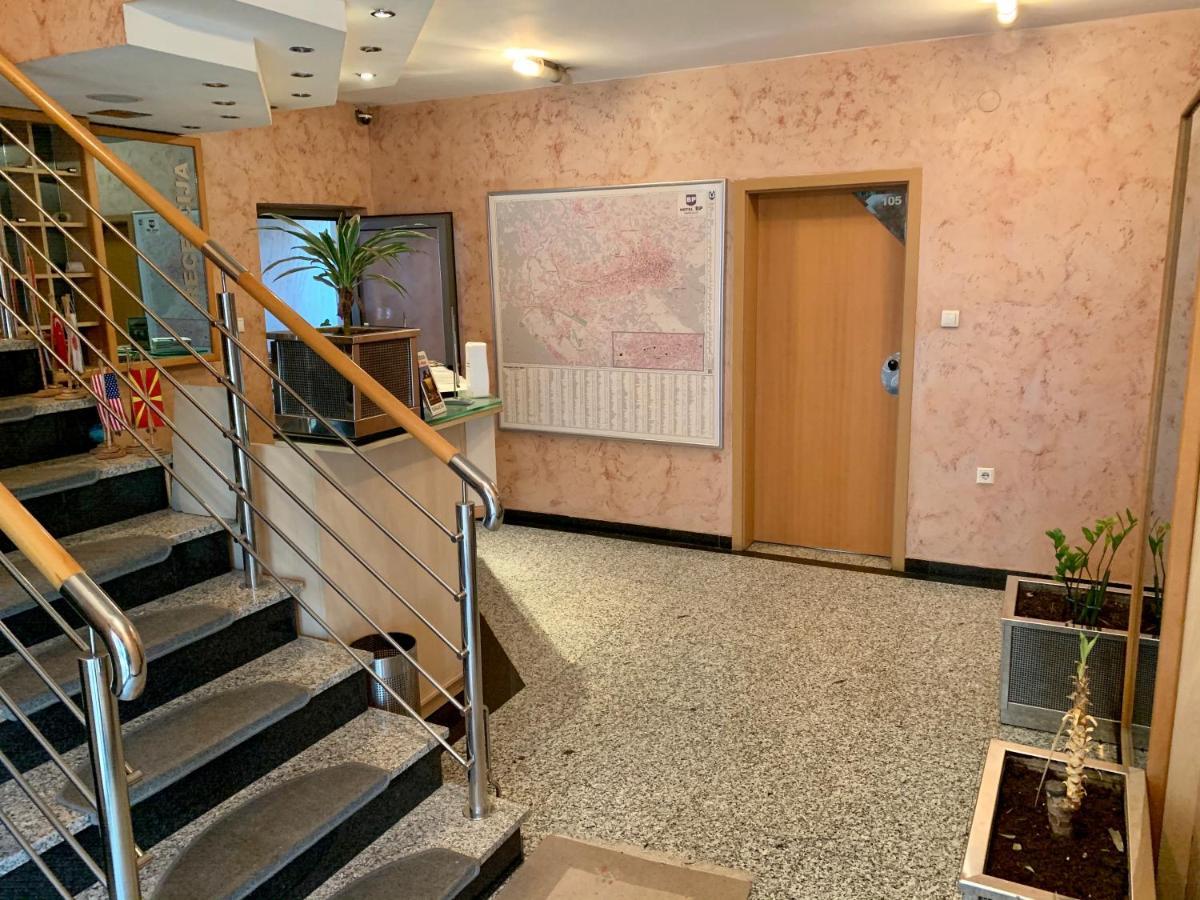 Hotel Brkic Sarajevo Airport - Free Parking Экстерьер фото